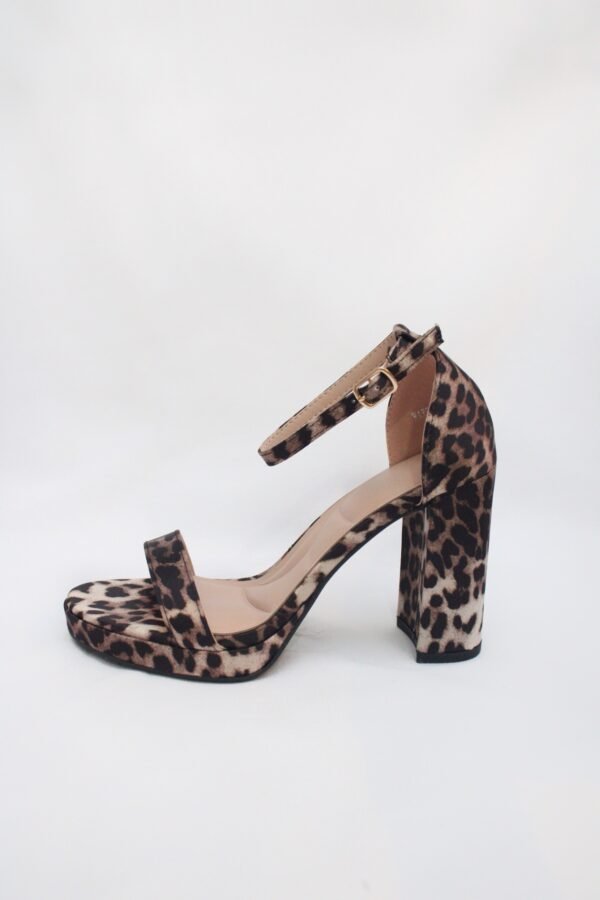 Zapatilla Tacón Alto Plataforma Animal Print - Imagen 3