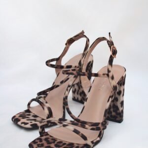 Zapatilla Tacón Alto con Estampado Animal Print